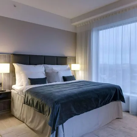 Clarion Air فندق