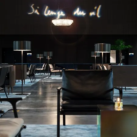 Clarion Air Hotel